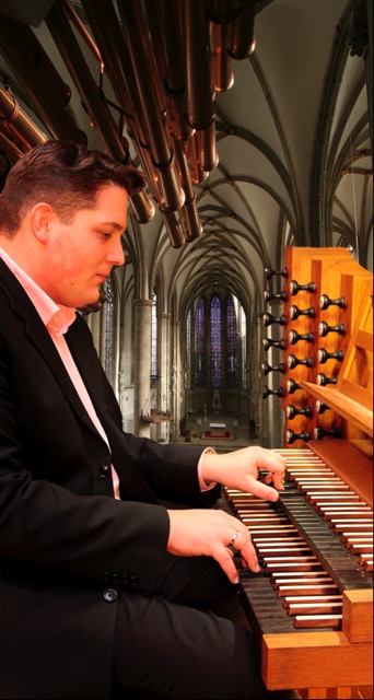 PIPES Organ